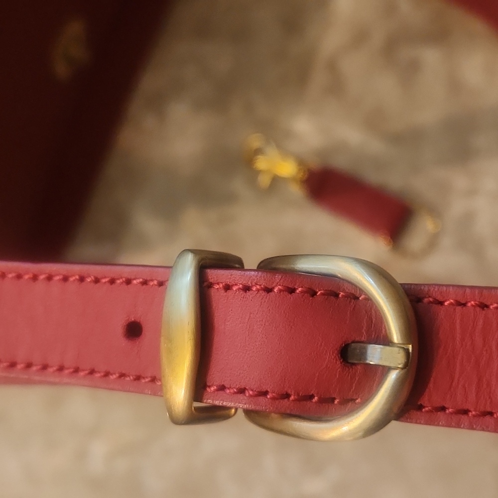 Coach Vintage Elegant Red Shoulder Bag & Keychain - Picture 5 of 12